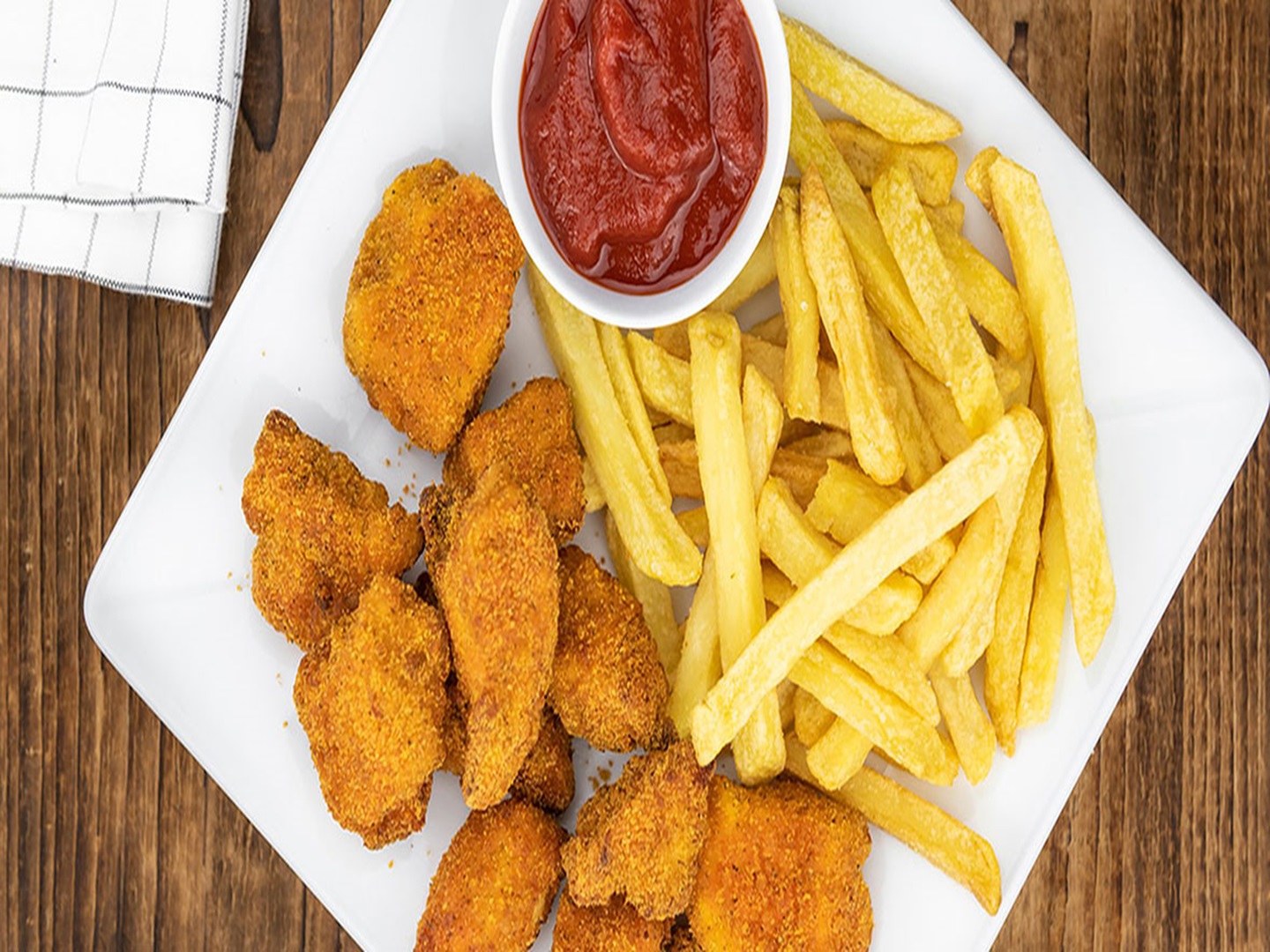 Poulet pané + frittes (alloco ou pomme de terre)