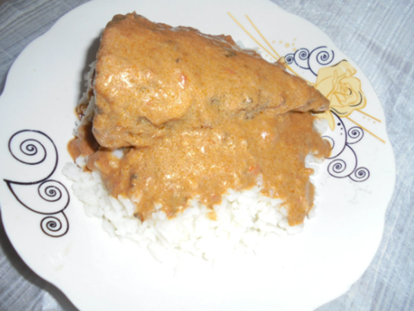 Riz + sauce arachide + poisson